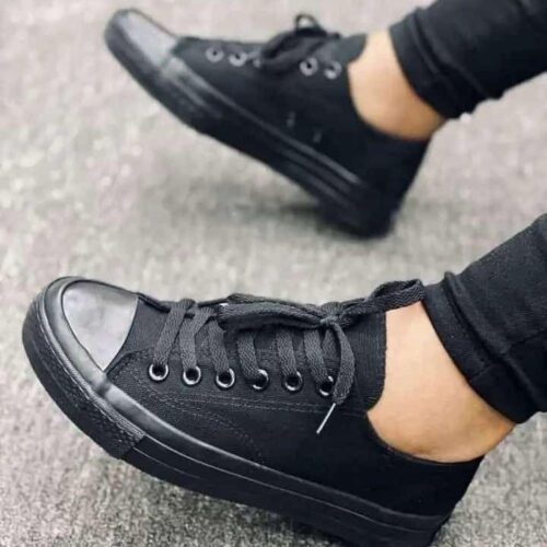 Converse (Black)